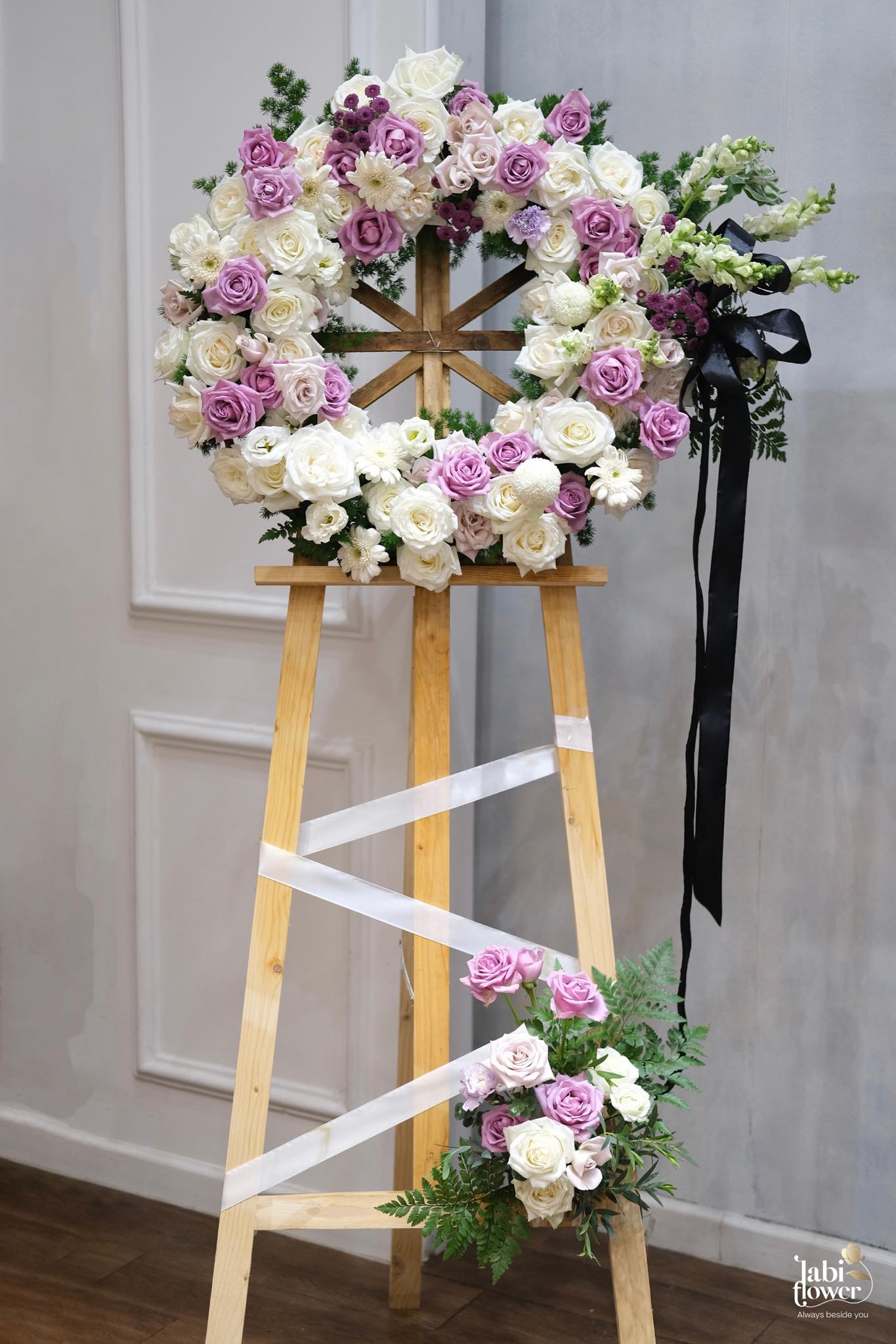 KỆ CHIA BUỒN KB01151